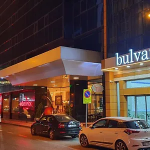 Bulvar فندق إزمير